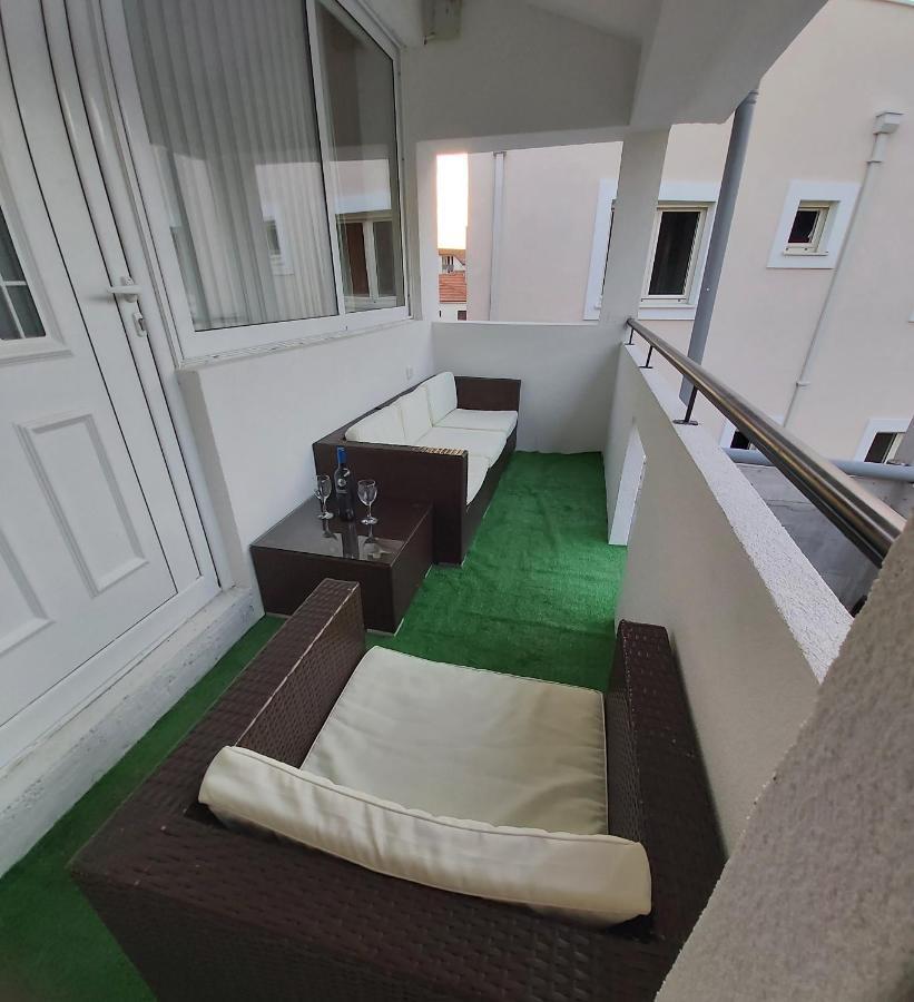 Apartments "4You" Tivat Exterior photo