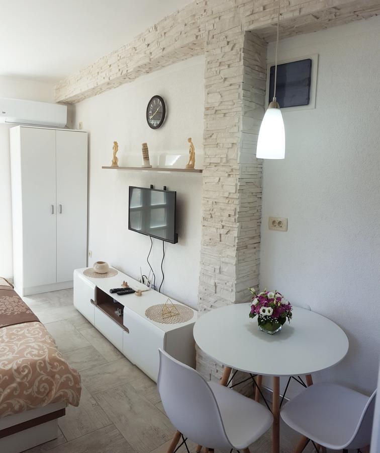 Apartments "4You" Tivat Exterior photo