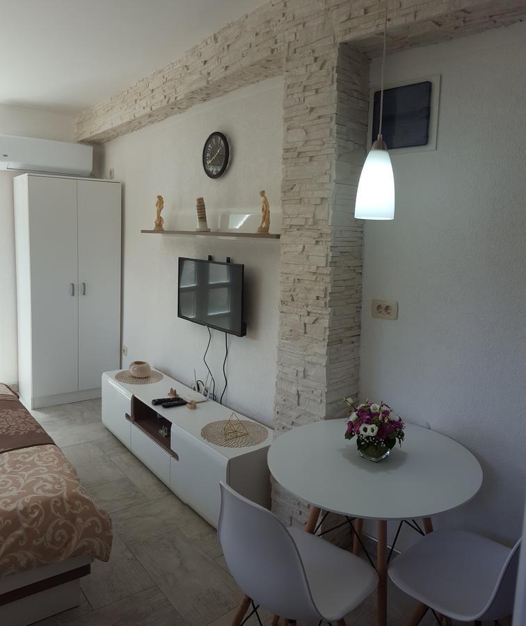 Apartments "4You" Tivat Exterior photo